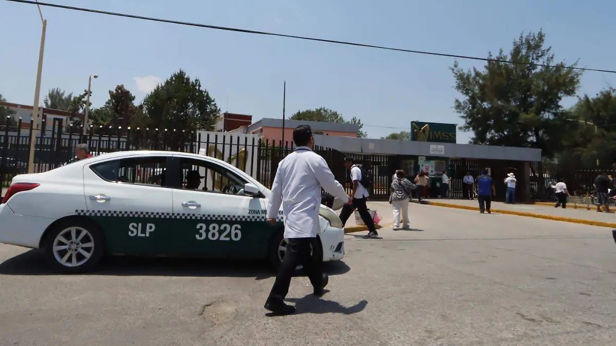 Médicos, IMSS